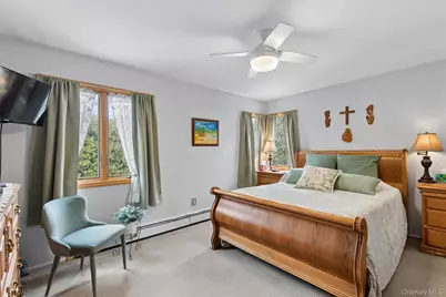 140 Oak Street, Medford, NY 11763 - Photo 10