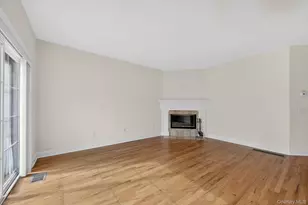 4 Pond Ridge Rd, Milton, NY 12547 - Photo 8