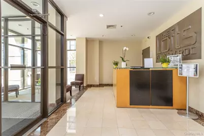 100 New Roc City Plaza #104, New Rochelle, NY 10801 - Photo 2