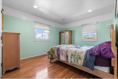 2 Fern Place, Plainview, NY 11803 - Photo 16