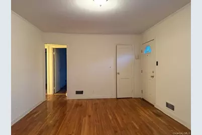 5 Totten St, Bethpage, NY 11714 - Photo 6