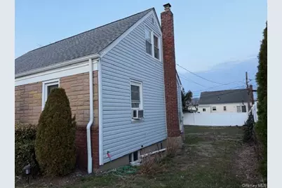 5 Totten St, Bethpage, NY 11714 - Photo 2