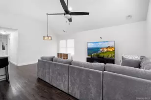 14 E 5th St, Huntington, NY 11746 - Photo 14