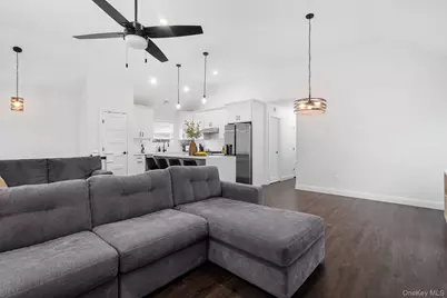 14 E 5th Street, Huntington, NY 11746 - Photo 18