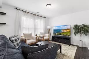 14 E 5th St, Huntington, NY 11746 - Photo 4