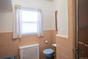 76-14 173rd St, Fresh Meadows, NY 11366 - Photo 6