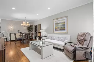 56 Spring Dr, Seaford, NY 11783 - Photo 4