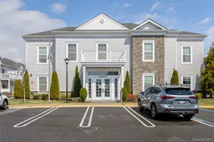 56 Spring Dr, Seaford, NY 11783 - Photo 28