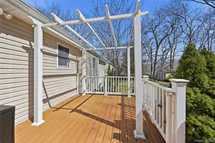 205 Great Rock Dr, Wading River, NY 11792 - Photo 36