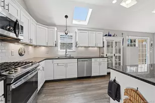 205 Great Rock Dr, Wading River, NY 11792 - Photo 18