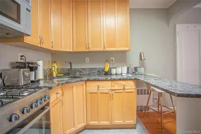 302 E Broadway #2H, Long Beach, NY 11561 - Photo 4