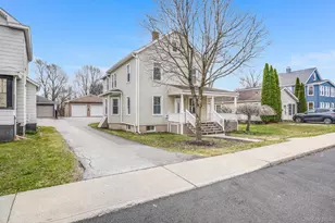 708 Tower Ave, Maybrook, NY 12543 - Photo 2