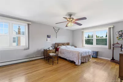 119 Woodoak Drive, Westbury, NY 11590 - Photo 30