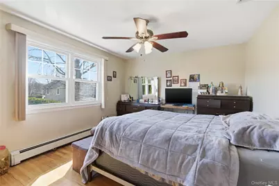 119 Woodoak Drive, Westbury, NY 11590 - Photo 28