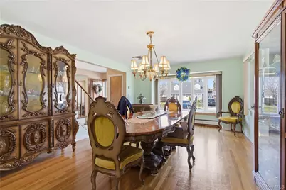 119 Woodoak Drive, Westbury, NY 11590 - Photo 22