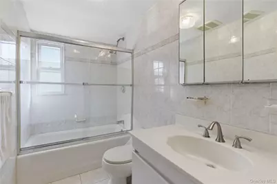 119 Woodoak Drive, Westbury, NY 11590 - Photo 24