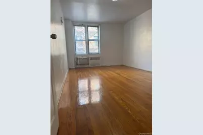 83-30 Vietor Avenue #422, Elmhurst, NY 11373 - Photo 4
