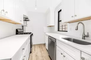 525 W 235th St, Bronx, NY 10463 - Photo 6