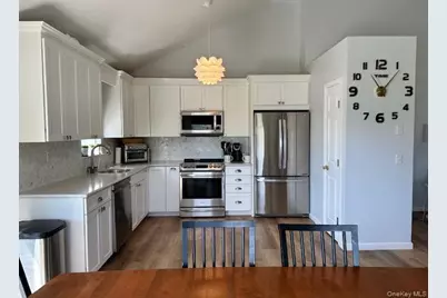 7 Corwin Lane, Hampton Bays, NY 11946 - Photo 6