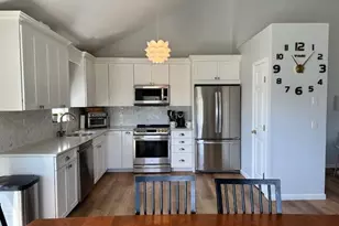 7 Corwin Ln, Hampton Bays, NY 11946 - Photo 6