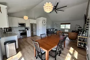 7 Corwin Ln, Hampton Bays, NY 11946 - Photo 8