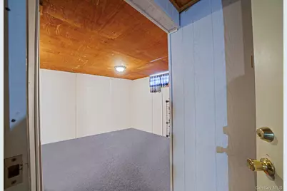 7 Betsy Drive, West Sayville, NY 11796 - Photo 36