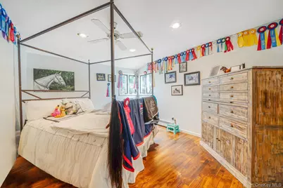 7 Betsy Drive, West Sayville, NY 11796 - Photo 18