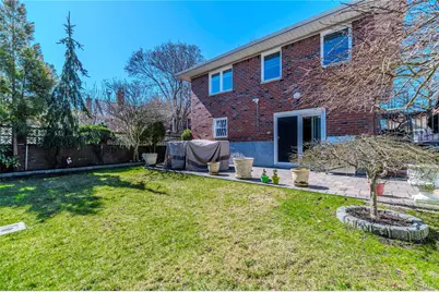 325 149th Street, Whitestone, NY 11357 - Photo 38