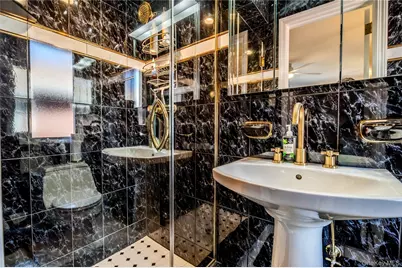 325 149th Street, Whitestone, NY 11357 - Photo 24