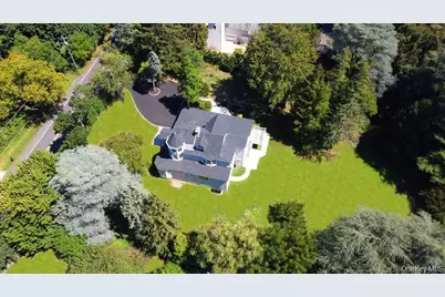 87 Dunlop Road, Huntington, NY 11743 - Photo 30