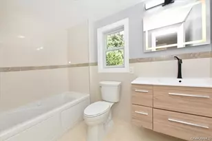 87 Dunlop Rd, Huntington, NY 11743 - Photo 20