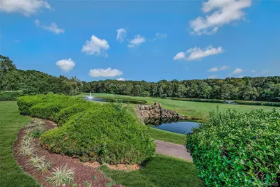 625 Madeira Boulevard, Melville, NY 11747 - Photo 18