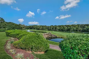 625 Madeira Blvd, Melville, NY 11747 - Photo 18