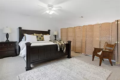 625 Madeira Boulevard, Melville, NY 11747 - Photo 16