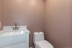 18 Acorn Ponds Dr, Roslyn, NY 11576 - Photo 14