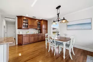 184 Inlet Dr, Lindenhurst, NY 11757 - Photo 6