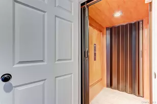 184 Inlet Dr, Lindenhurst, NY 11757 - Photo 20