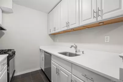 505 Central Avenue #201, White Plains, NY 10606 - Photo 10