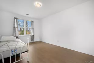 401 Breton Wy, Glen Cove, NY 11542 - Photo 32