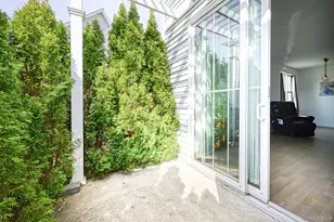 401 Breton Wy, Glen Cove, NY 11542 - Photo 32