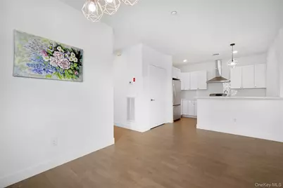 401 Breton Way, Glen Cove, NY 11542 - Photo 10