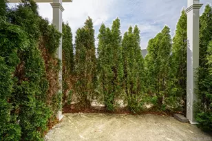 401 Breton Wy, Glen Cove, NY 11542 - Photo 34