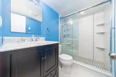 143 Round Hill Road, Roslyn Heights, NY 11577 - Photo 26