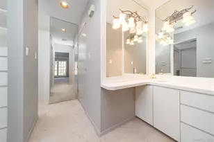 143 Round Hill Rd, Roslyn Heights, NY 11577 - Photo 22