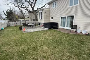 23 Geoffrey Ln, Hewlett, NY 11557 - Photo 4