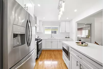 38 Sutton Street, Hempstead, NY 11550 - Photo 12