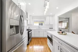 38 Sutton St, Hempstead, NY 11550 - Photo 12