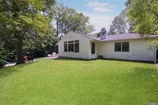 60 Fir Dr, East Hills, NY 11576 - Photo 12