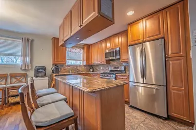 264 Throgs Neck Boulevard, Bronx, NY 10465 - Photo 14