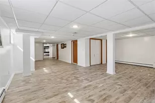 6 Edcris Ln, Huntington, NY 11743 - Photo 32